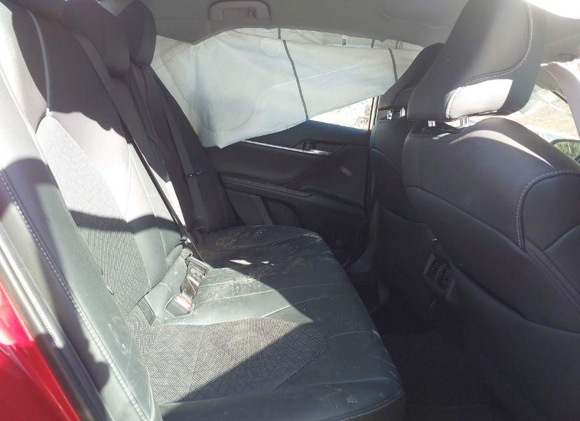 Photo 8 of 2019 Toyota Camry XSE (VIN 4T1B61HK4KU171568)