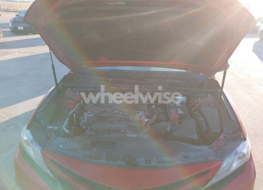 Photo 10 of 2019 Toyota Camry XSE (VIN 4T1B61HK4KU176950)