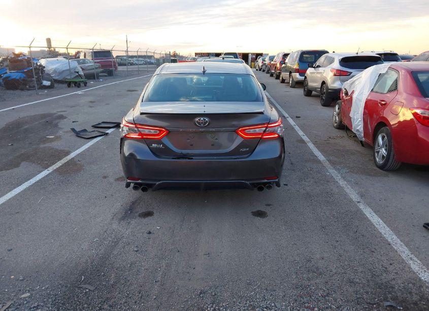 Photo 16 of 2019 Toyota Camry XSE (VIN 4T1B61HK4KU199306)