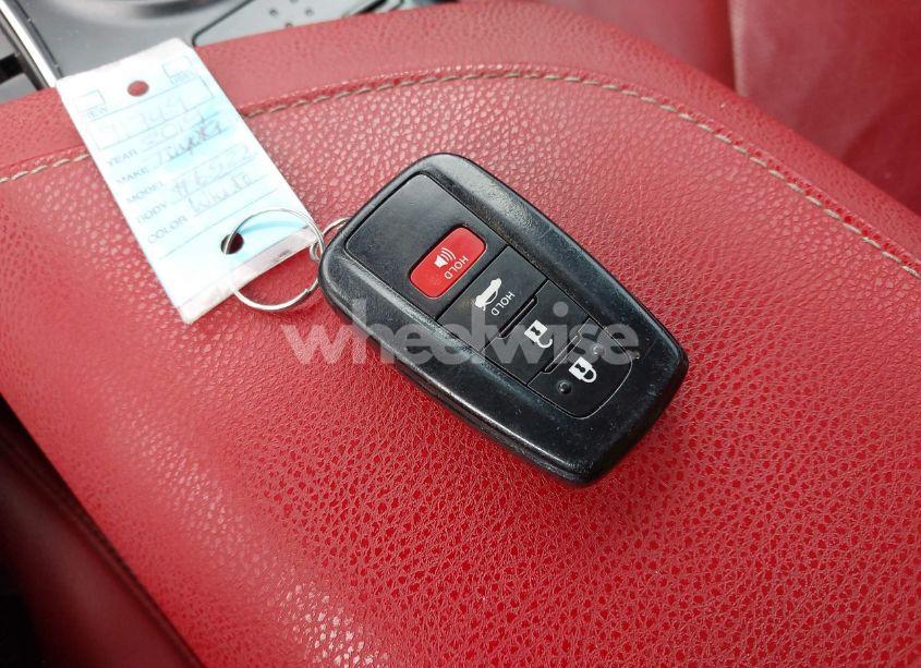 Photo 11 of 2019 Toyota Camry XSE (VIN 4T1B61HK4KU226522)