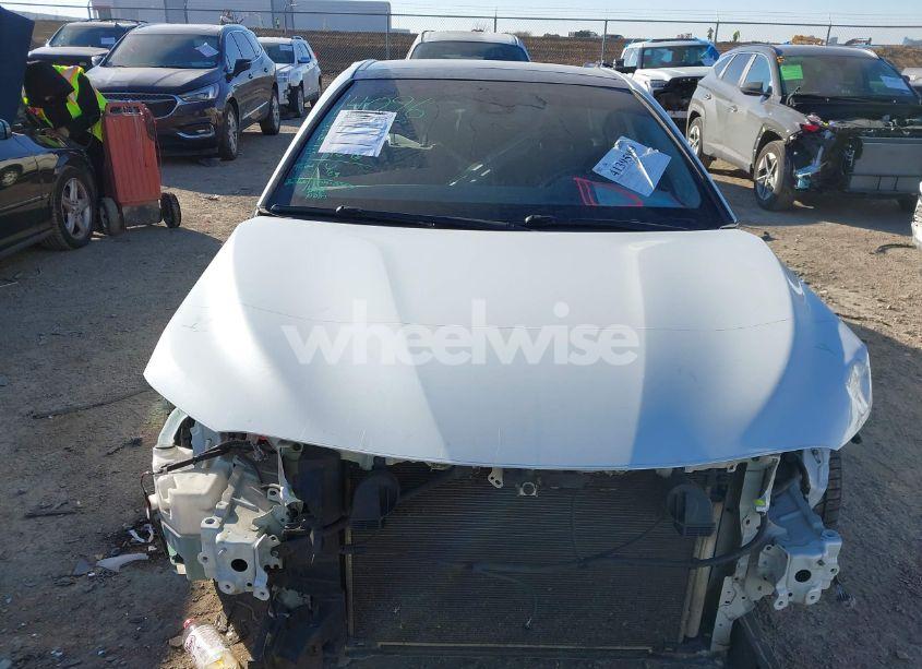 Photo 13 of 2019 Toyota Camry XSE (VIN 4T1B61HK4KU296831)