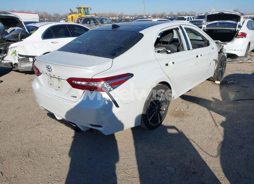 Photo 4 of 2019 Toyota Camry XSE (VIN 4T1B61HK4KU296831)