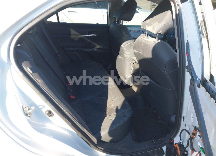 Photo 8 of 2019 Toyota Camry XSE (VIN 4T1B61HK4KU296831)