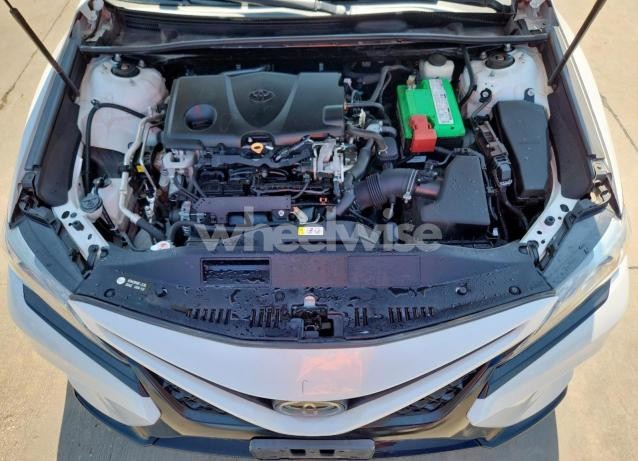 Photo 11 of 2019 TOYOTA CAMRY XSE (VIN 4T1B61HK4KU297283)