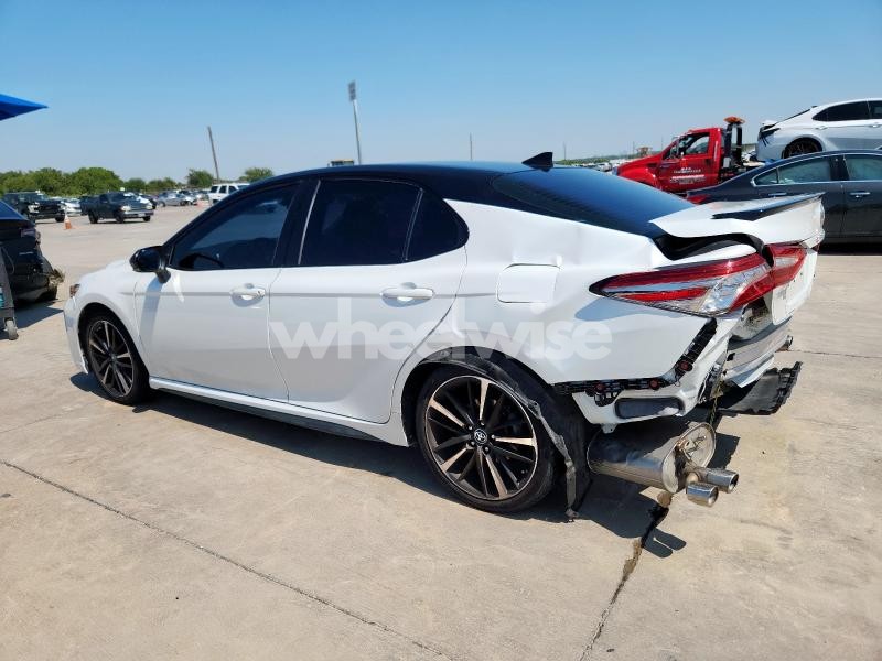 Photo 9 of 2019 TOYOTA CAMRY XSE (VIN 4T1B61HK4KU297283)