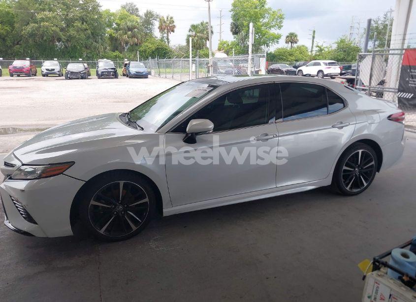 Photo 14 of 2019 Toyota Camry XSE (VIN 4T1B61HK4KU749152)