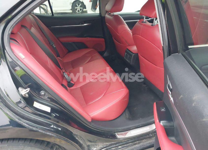 Photo 8 of 2019 Toyota Camry XSE (VIN 4T1B61HK4KU774598)