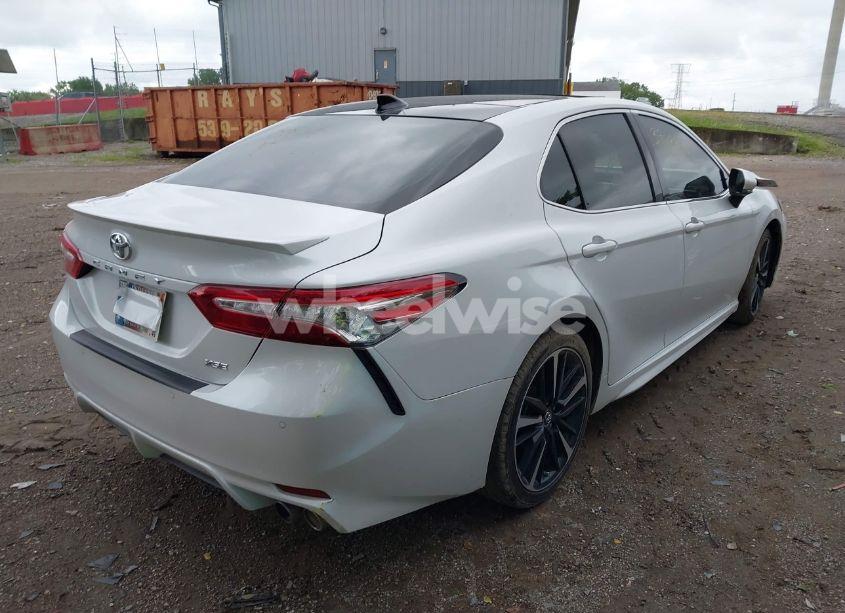 Photo 4 of 2018 Toyota Camry XSE (VIN 4T1B61HK5JU050238)