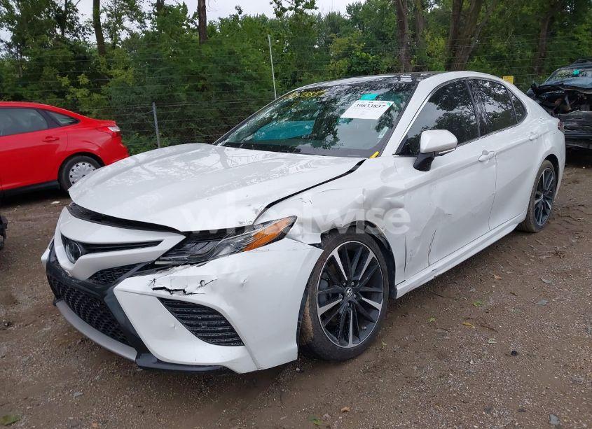 Photo 6 of 2018 Toyota Camry XSE (VIN 4T1B61HK5JU050238)