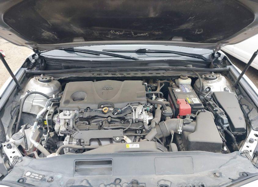 Photo 10 of 2018 Toyota Camry XSE (VIN 4T1B61HK5JU145060)