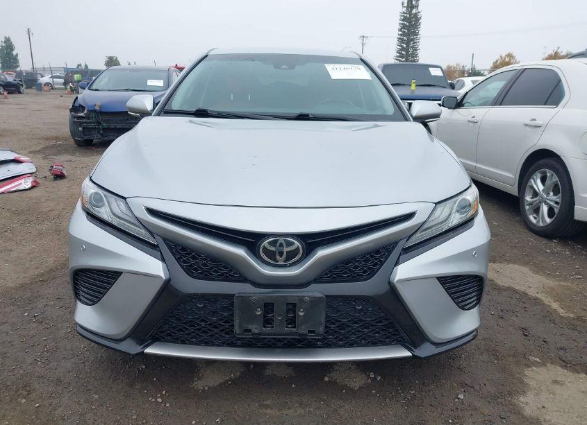 Photo 13 of 2018 Toyota Camry XSE (VIN 4T1B61HK5JU145060)