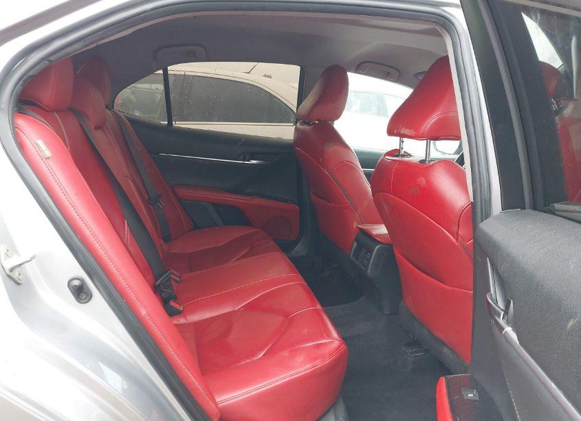 Photo 8 of 2018 Toyota Camry XSE (VIN 4T1B61HK5JU145060)