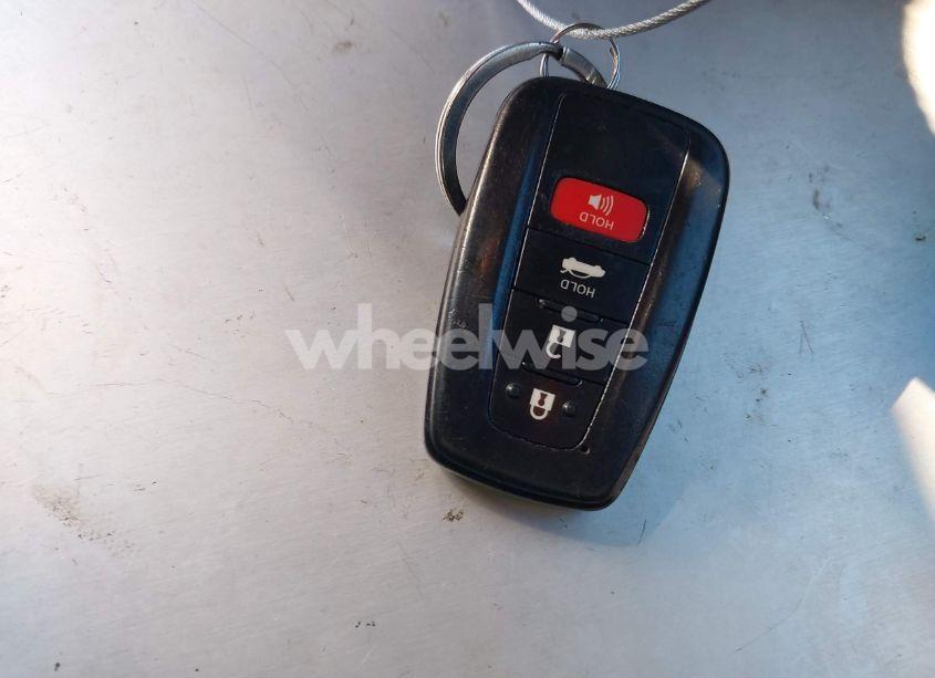 Photo 11 of 2018 Toyota Camry XSE (VIN 4T1B61HK5JU515651)