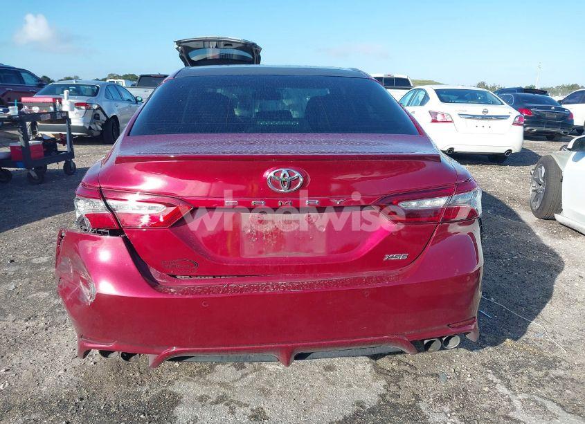 Photo 16 of 2018 Toyota Camry XSE (VIN 4T1B61HK5JU515651)