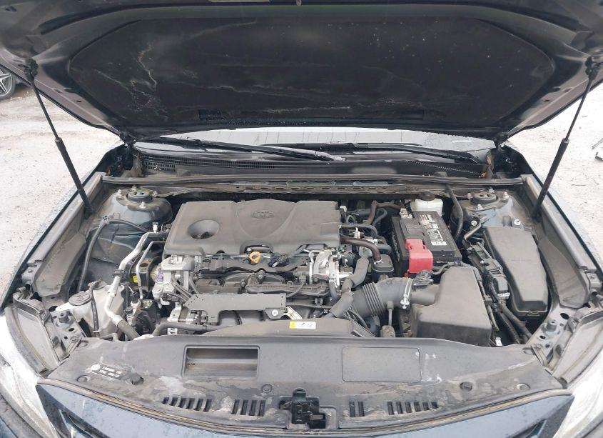 Photo 10 of 2018 Toyota Camry XSE (VIN 4T1B61HK5JU671771)