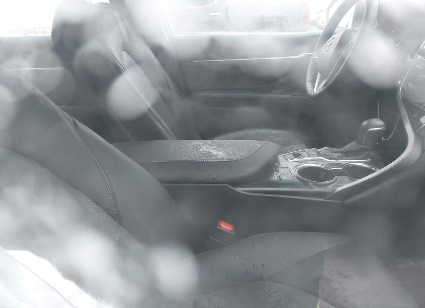 Photo 5 of 2018 Toyota Camry XSE (VIN 4T1B61HK5JU671771)