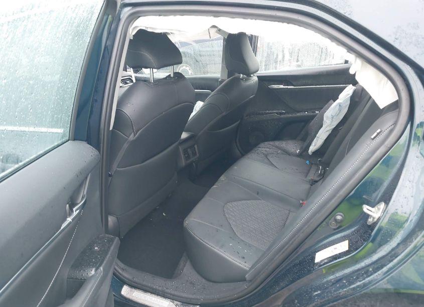 Photo 8 of 2018 Toyota Camry XSE (VIN 4T1B61HK5JU671771)