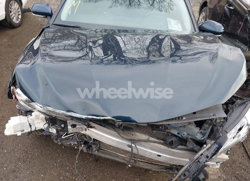 Photo 10 of 2018 Toyota Camry XSE (VIN 4T1B61HK5JU678347)