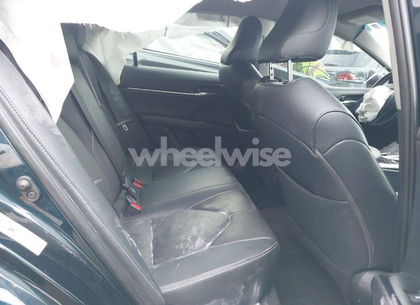 Photo 8 of 2018 Toyota Camry XSE (VIN 4T1B61HK5JU678347)