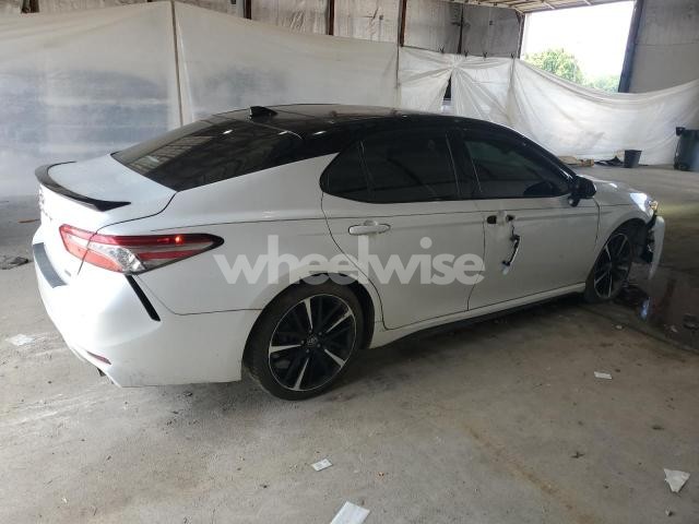 Photo 12 of 2019 TOYOTA CAMRY XSE (VIN 4T1B61HK5KU212046)