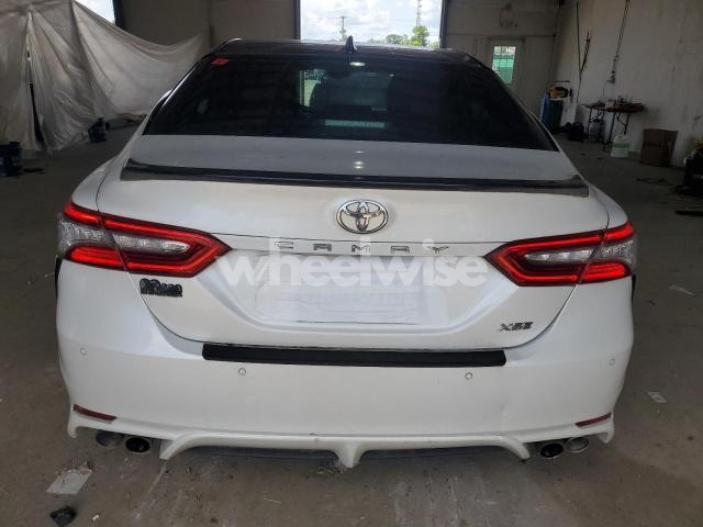 Photo 5 of 2019 TOYOTA CAMRY XSE (VIN 4T1B61HK5KU212046)