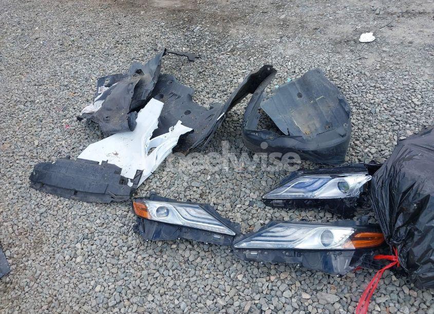 Photo 12 of 2019 Toyota Camry XSE (VIN 4T1B61HK5KU213312)