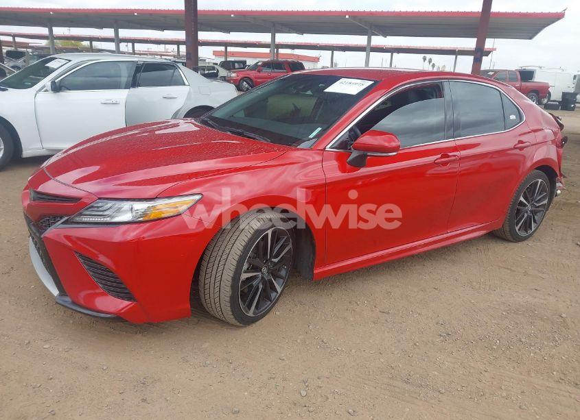 Photo 2 of 2019 Toyota Camry XSE (VIN 4T1B61HK5KU288320)