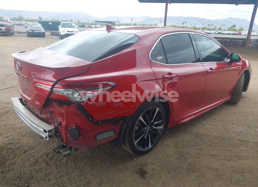 Photo 4 of 2019 Toyota Camry XSE (VIN 4T1B61HK5KU288320)