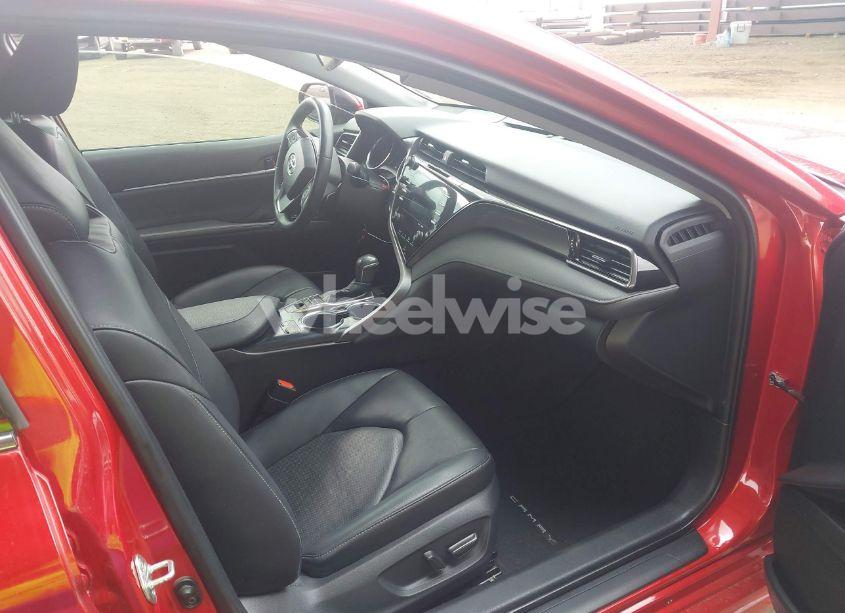 Photo 5 of 2019 Toyota Camry XSE (VIN 4T1B61HK5KU288320)