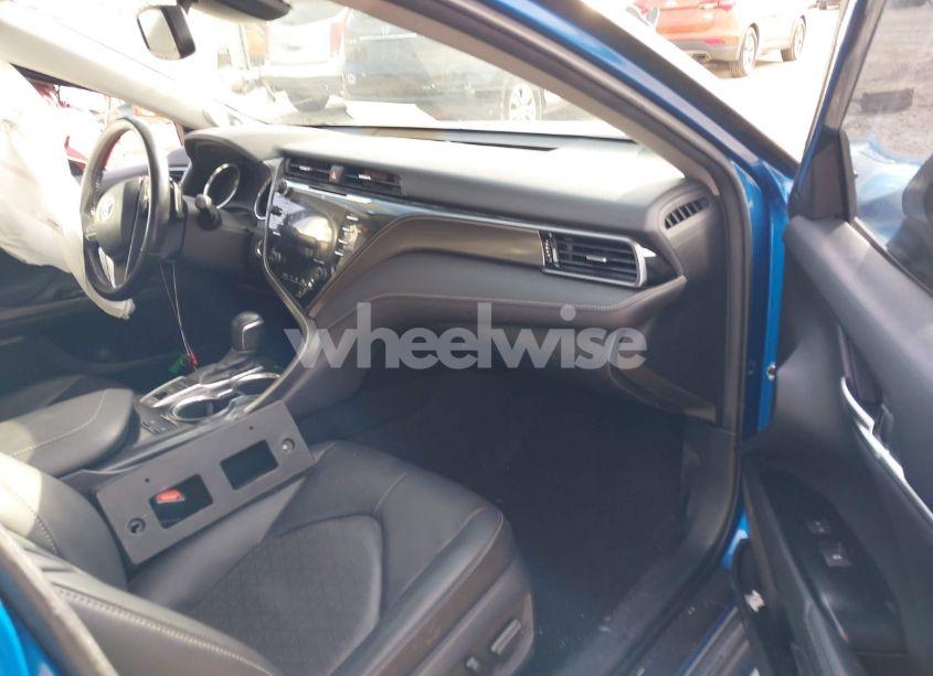 Photo 5 of 2019 Toyota Camry XSE (VIN 4T1B61HK5KU291864)