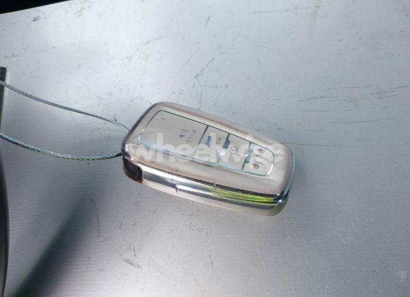 Photo 11 of 2019 Toyota Camry XSE (VIN 4T1B61HK5KU813375)