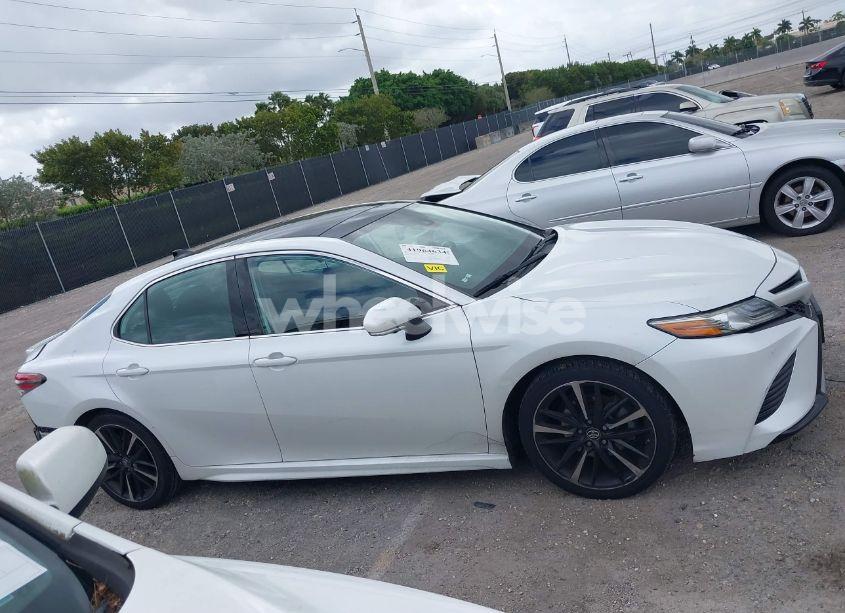 Photo 13 of 2019 Toyota Camry XSE (VIN 4T1B61HK5KU813375)