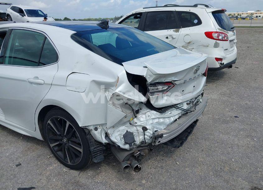 Photo 6 of 2019 Toyota Camry XSE (VIN 4T1B61HK5KU813375)