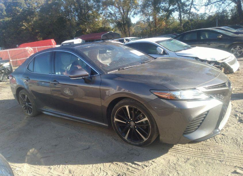 Photo 13 of 2019 Toyota Camry XSE (VIN 4T1B61HK5KU833920)