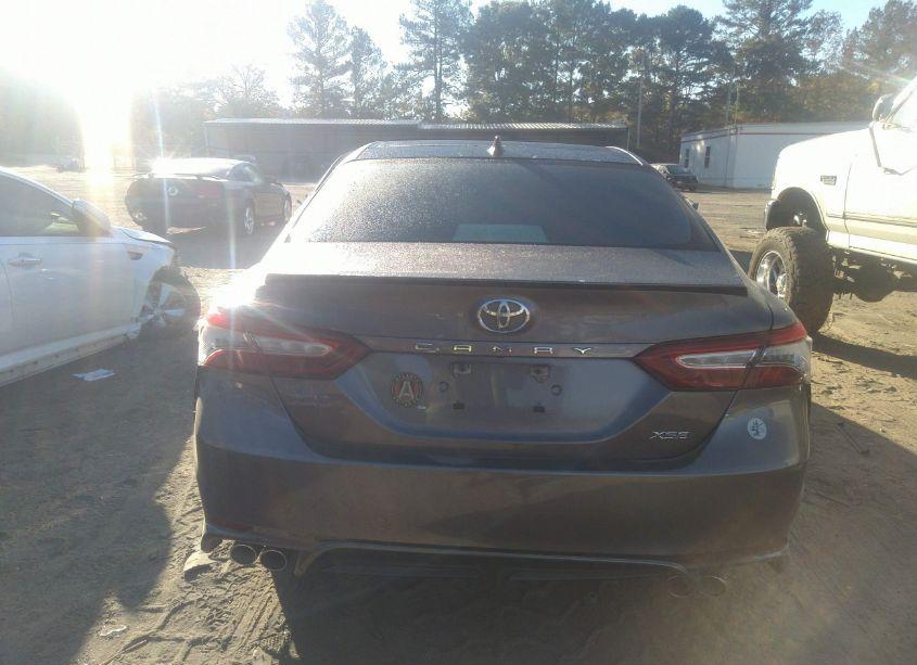 Photo 16 of 2019 Toyota Camry XSE (VIN 4T1B61HK5KU833920)