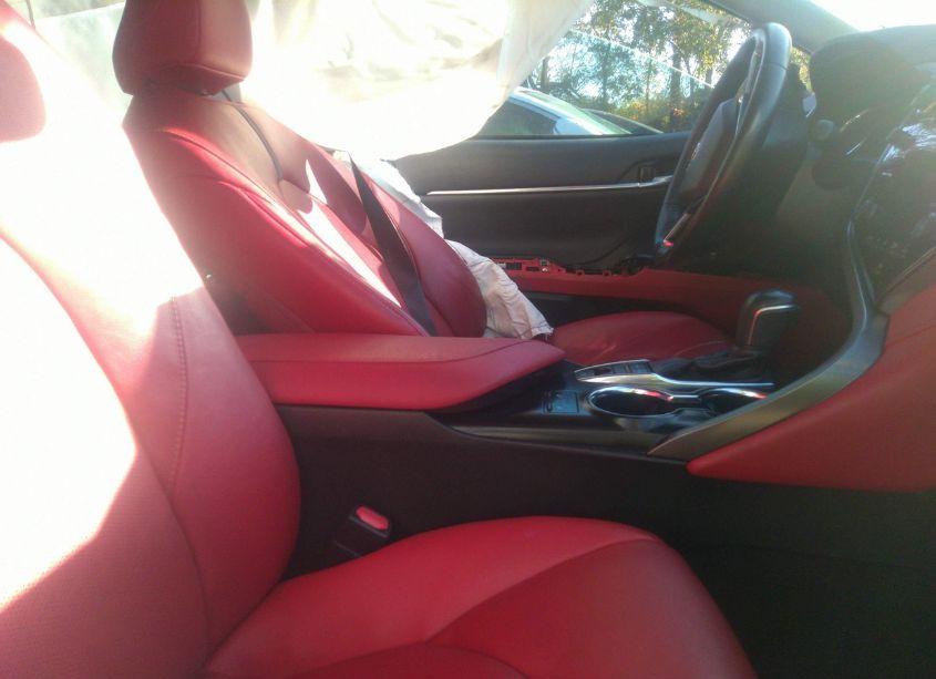 Photo 5 of 2019 Toyota Camry XSE (VIN 4T1B61HK5KU833920)