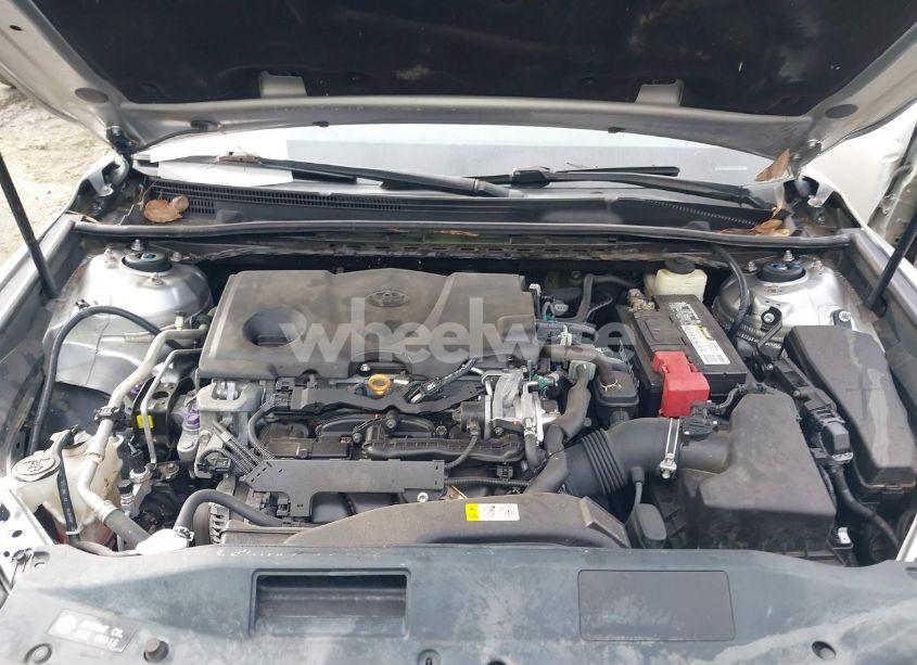 Photo 10 of 2018 Toyota Camry XSE (VIN 4T1B61HK6JU057960)