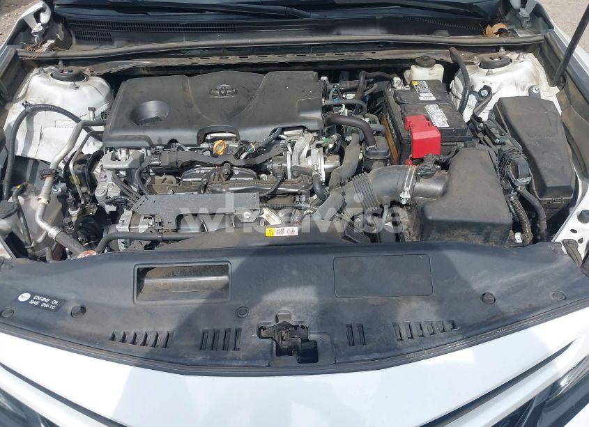 Photo 10 of 2018 Toyota Camry XSE (VIN 4T1B61HK6JU127943)