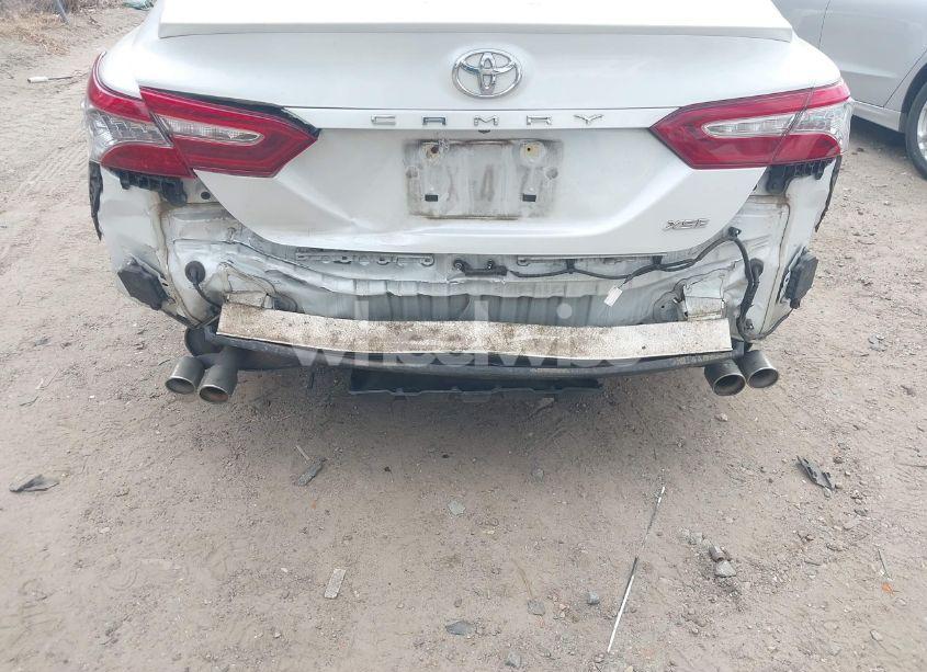 Photo 6 of 2018 Toyota Camry XSE (VIN 4T1B61HK6JU127943)