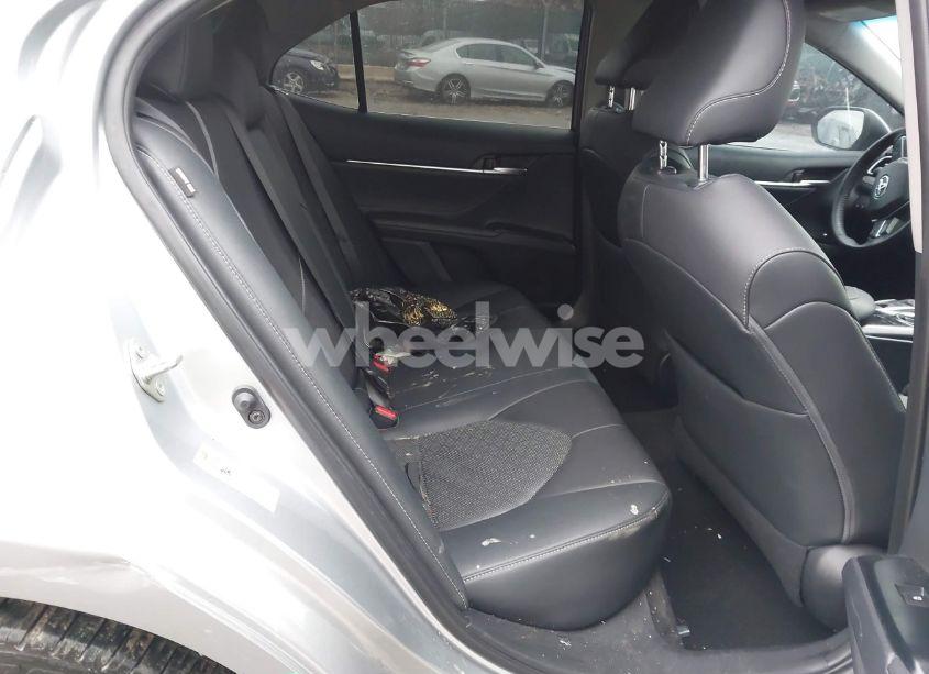 Photo 8 of 2018 Toyota Camry XSE (VIN 4T1B61HK6JU128610)