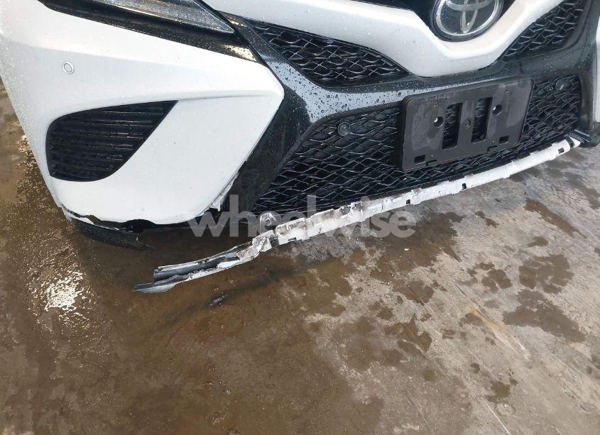 Photo 19 of 2018 Toyota Camry XSE (VIN 4T1B61HK6JU139428)