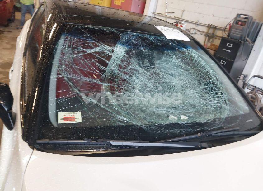 Photo 21 of 2018 Toyota Camry XSE (VIN 4T1B61HK6JU139428)