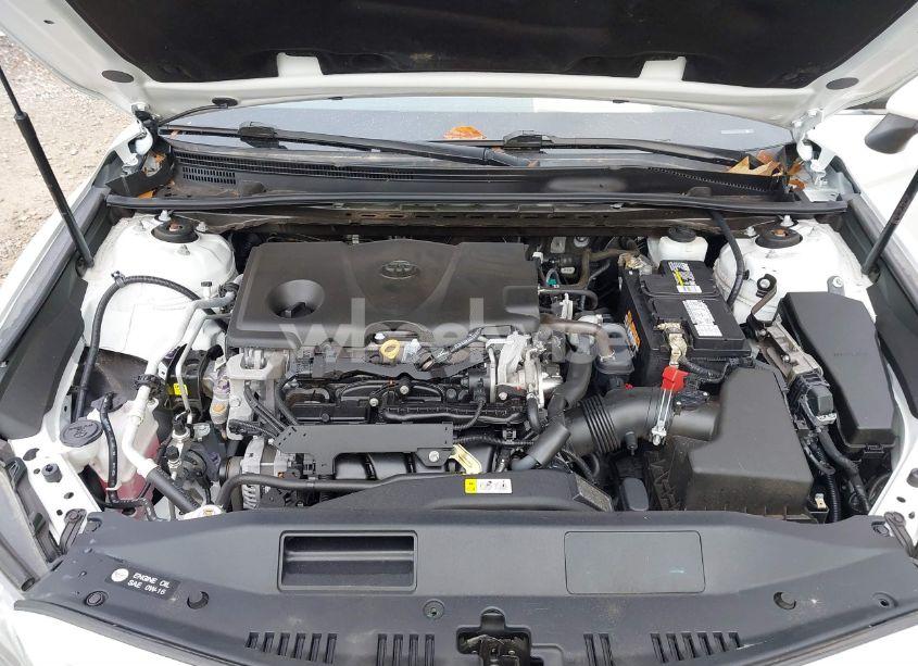 Photo 10 of 2018 Toyota Camry XSE (VIN 4T1B61HK6JU157430)