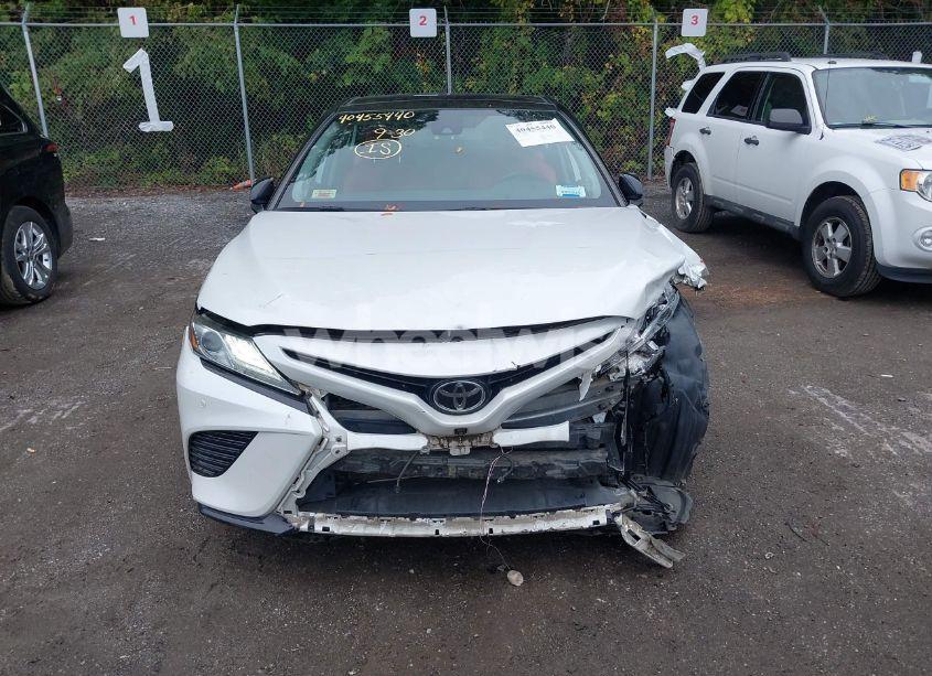 Photo 12 of 2019 Toyota Camry XSE (VIN 4T1B61HK6KU159776)