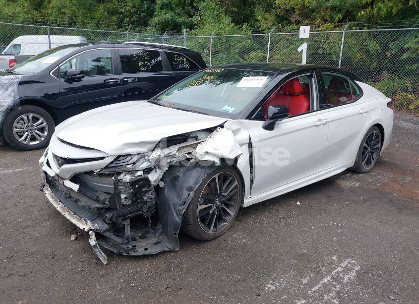 Photo 2 of 2019 Toyota Camry XSE (VIN 4T1B61HK6KU159776)