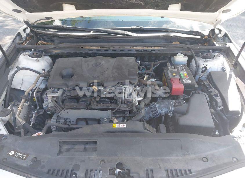 Photo 10 of 2019 Toyota Camry XSE (VIN 4T1B61HK6KU162080)
