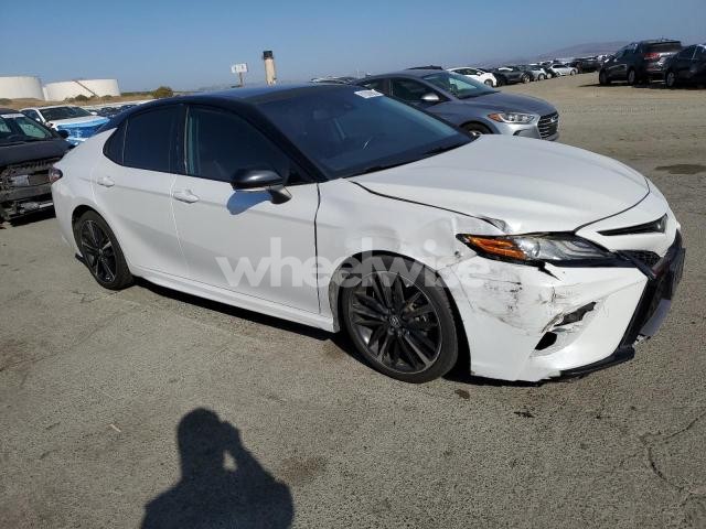 Photo 5 of 2019 TOYOTA CAMRY XSE (VIN 4T1B61HK6KU166372)