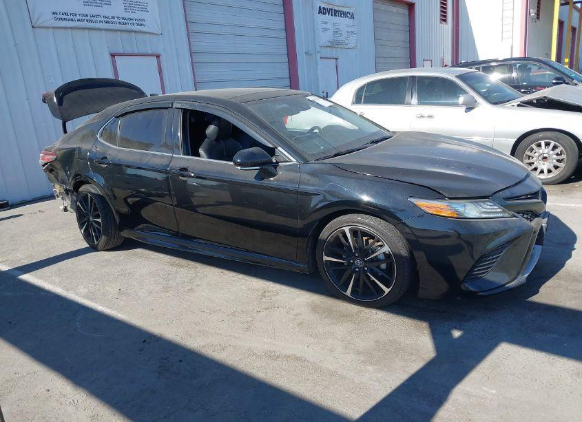 Photo 13 of 2019 Toyota Camry XSE (VIN 4T1B61HK6KU175167)