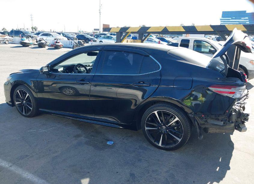 Photo 14 of 2019 Toyota Camry XSE (VIN 4T1B61HK6KU175167)