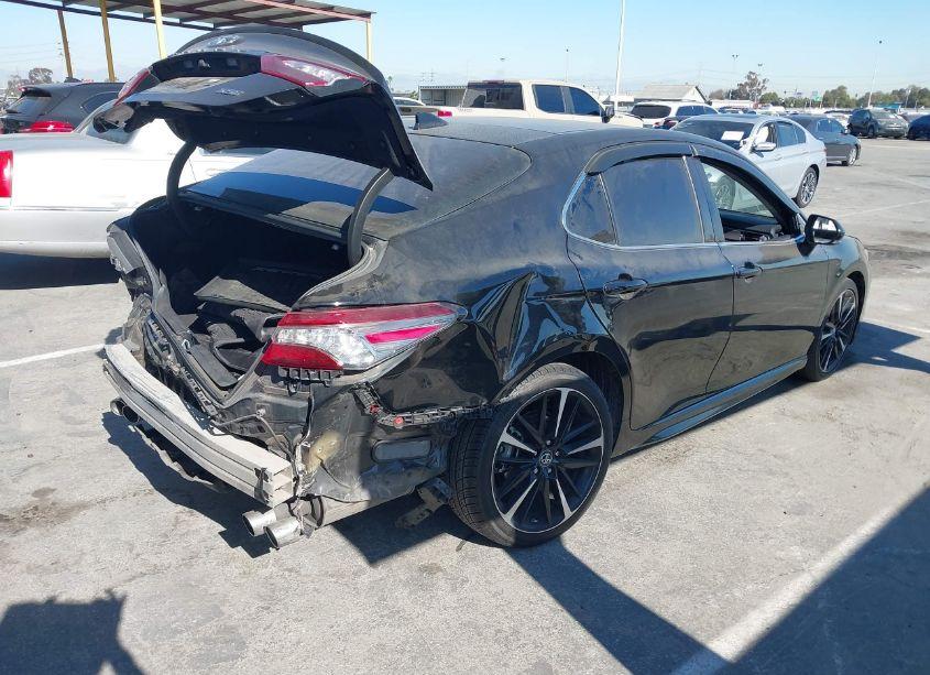 Photo 4 of 2019 Toyota Camry XSE (VIN 4T1B61HK6KU175167)